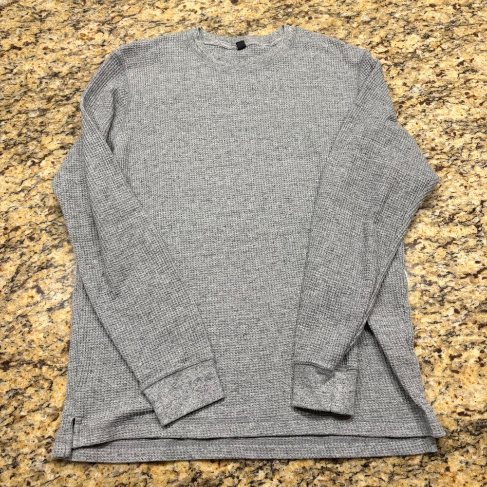 Uniqlo Mens Waffle Knit Thermal Long Sleeve Shirt Gray Medium Crew Neck